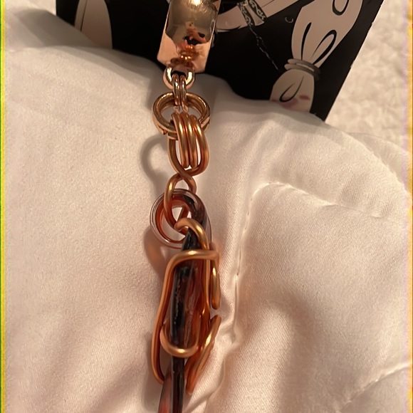 NWT Scarf Slide Accessory - Picture 8 of 9